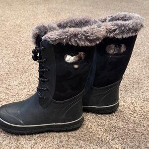 Kids Waterproof Black Camo Fur-Lined Winter Boots